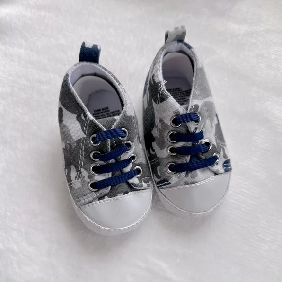 Bear-Camo Sneakers Navy Blue/ White/ Grey • NWOT • Super Cute ! - Picture 7 of 7